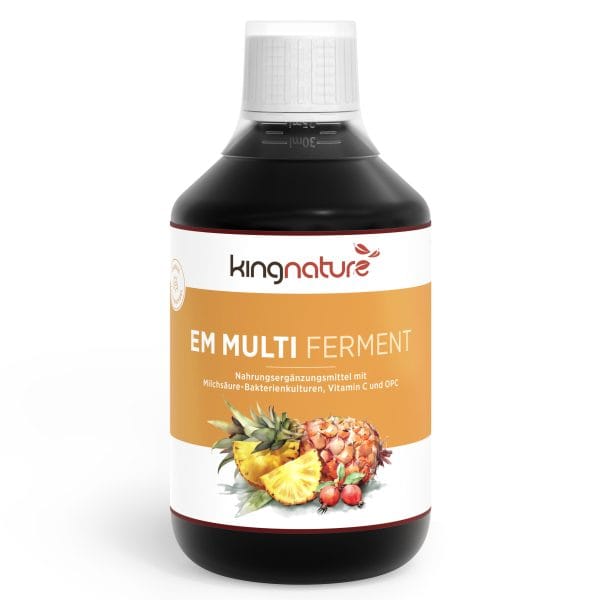 Eine Flasche Nahrungsergänzungsmittel Kingnature EM Multi Ferment mit Bildern von Ananas, Beeren und Kräutern auf dem Etikett, einem weißen Deckel und orangefarbenen Designakzenten für ein lebendiges Aussehen.