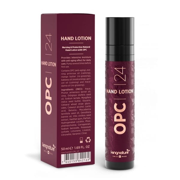 OPC24_Handlotion_BottleBox_Back_WhiteBG Eine Flasche und eine Schachtel Handlotion „Produkte-Flyer (ohne Muster)“ mit kastanienbraunem und goldenem Design. Die in der Schweiz hergestellte Verpackung betont die pflegende, schützende OPC-Formel und präsentiert sich im typischen Stil von Produktflyern.