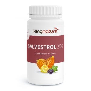Eine weiße Flasche mit der Aufschrift „kingnature SALVESTROL 350“ zeigt Abbildungen von Kürbis, Zitrone und Beeren. Das überwiegend rote Etikett mit weißem Text hebt den Ausdruck „Fruchtkomplex in Kapseln“ hervor und präsentiert eine farbenfrohe Fruchtmischung.